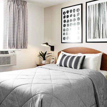 Intown Suites Extended Stay Virginia Beach Va Bagian luar foto