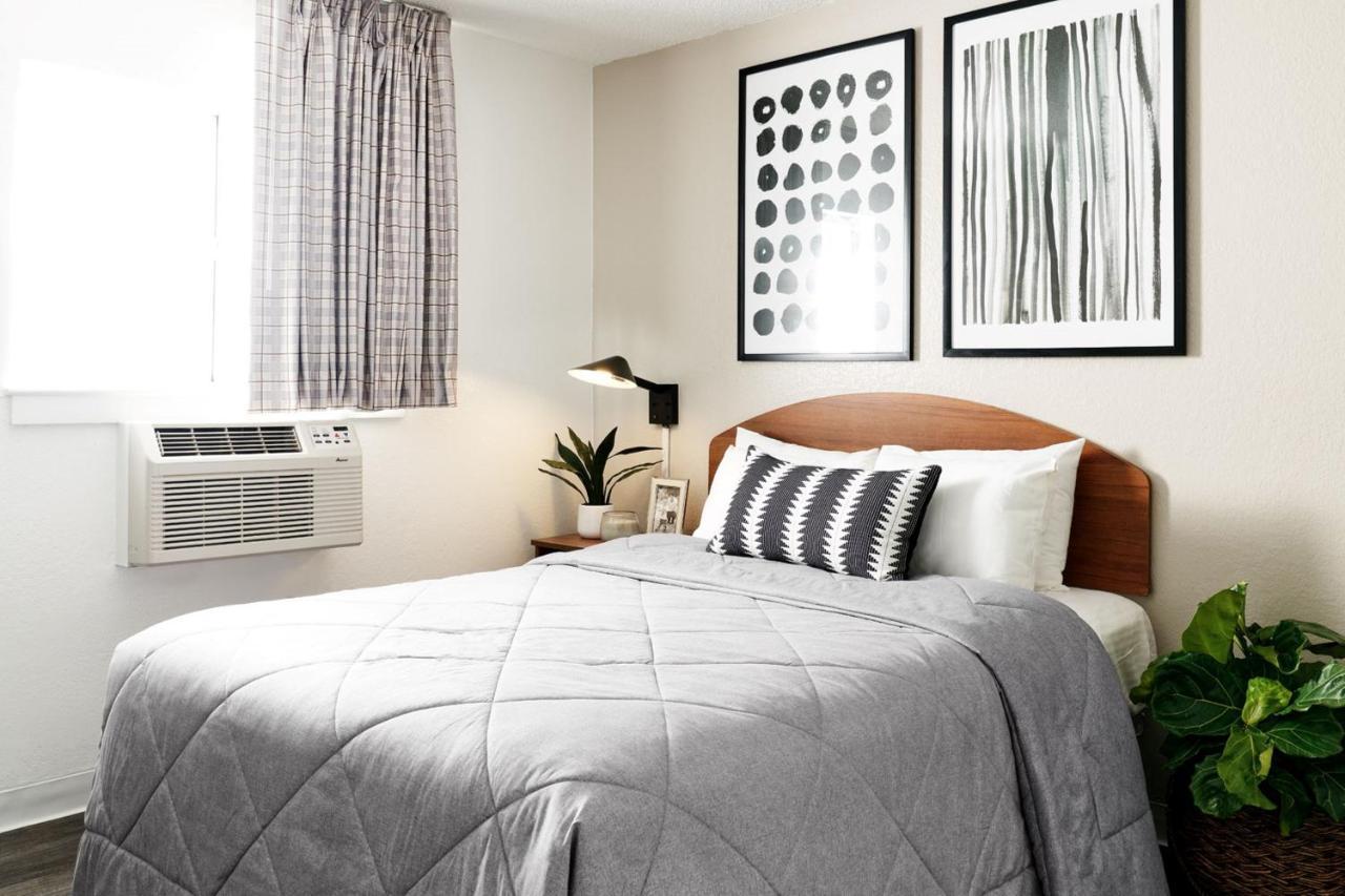 Intown Suites Extended Stay Virginia Beach Va Bagian luar foto